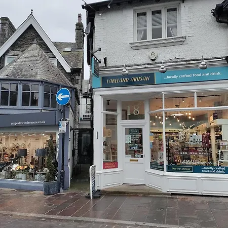 Oak Leaf, Dog Friendly Apartment