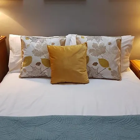 Oak Leaf, Dog Friendly Windermere