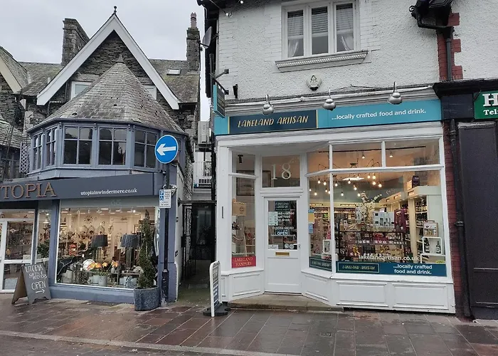 Oak Leaf, Dog Friendly Apartment