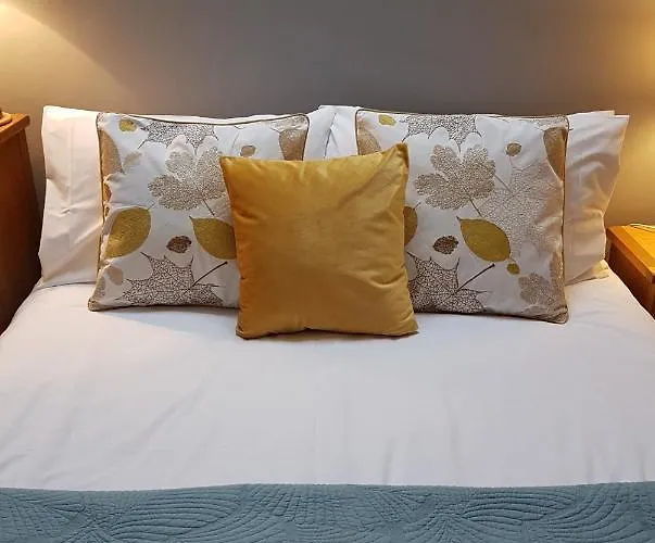 Oak Leaf, Dog Friendly Windermere